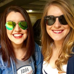 Meet your Posher, Courtney